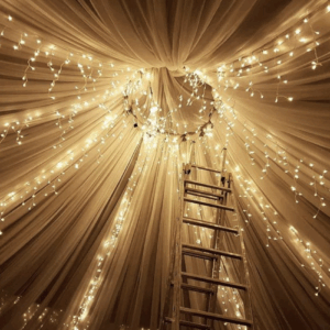 Réception de mariage d'été avec plafond lumineux Blachere Illumination Store