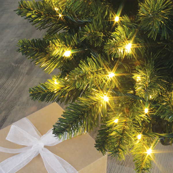 arbre décoré d'une guirlande pour Noël Blachère Illumination Store
